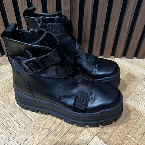 UGG Women's Black Platform Boots - Picture 3 of 8